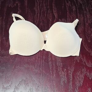 Nine West Beige Smooth Molded T-Shirt Bra